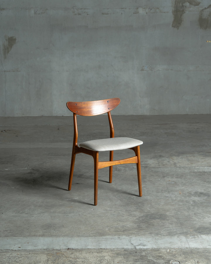 Model210 / Thomas Harlev / Farstrup｜北欧ヴィンテージ オーク材 ダイニングチェア