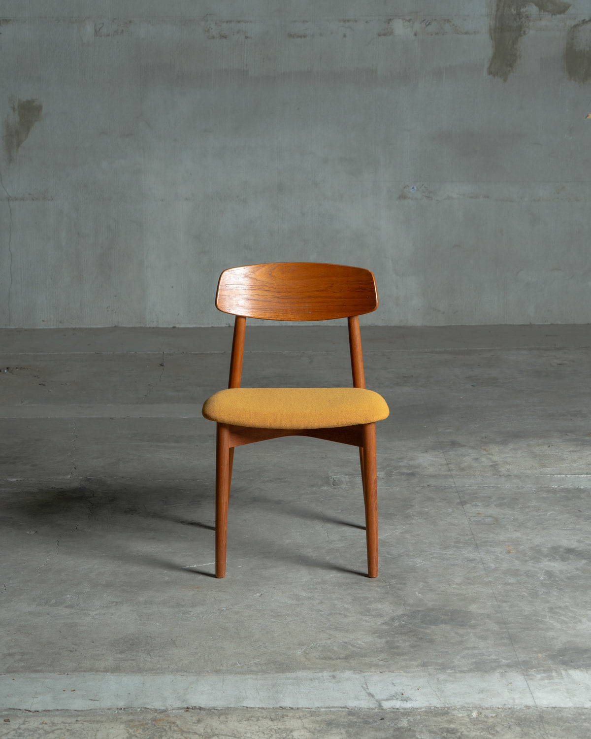 Harry Ostergaard / Randers Mobelfabrik｜北欧ヴィンテージ チーク材 ダイニングチェア