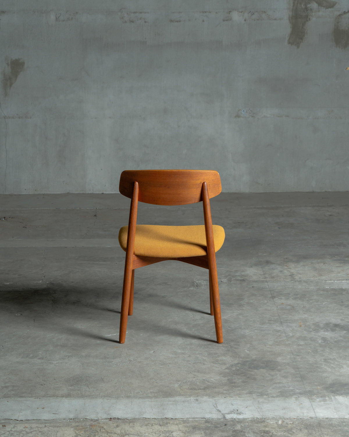 Harry Ostergaard / Randers Mobelfabrik｜北欧ヴィンテージ チーク材 ダイニングチェア
