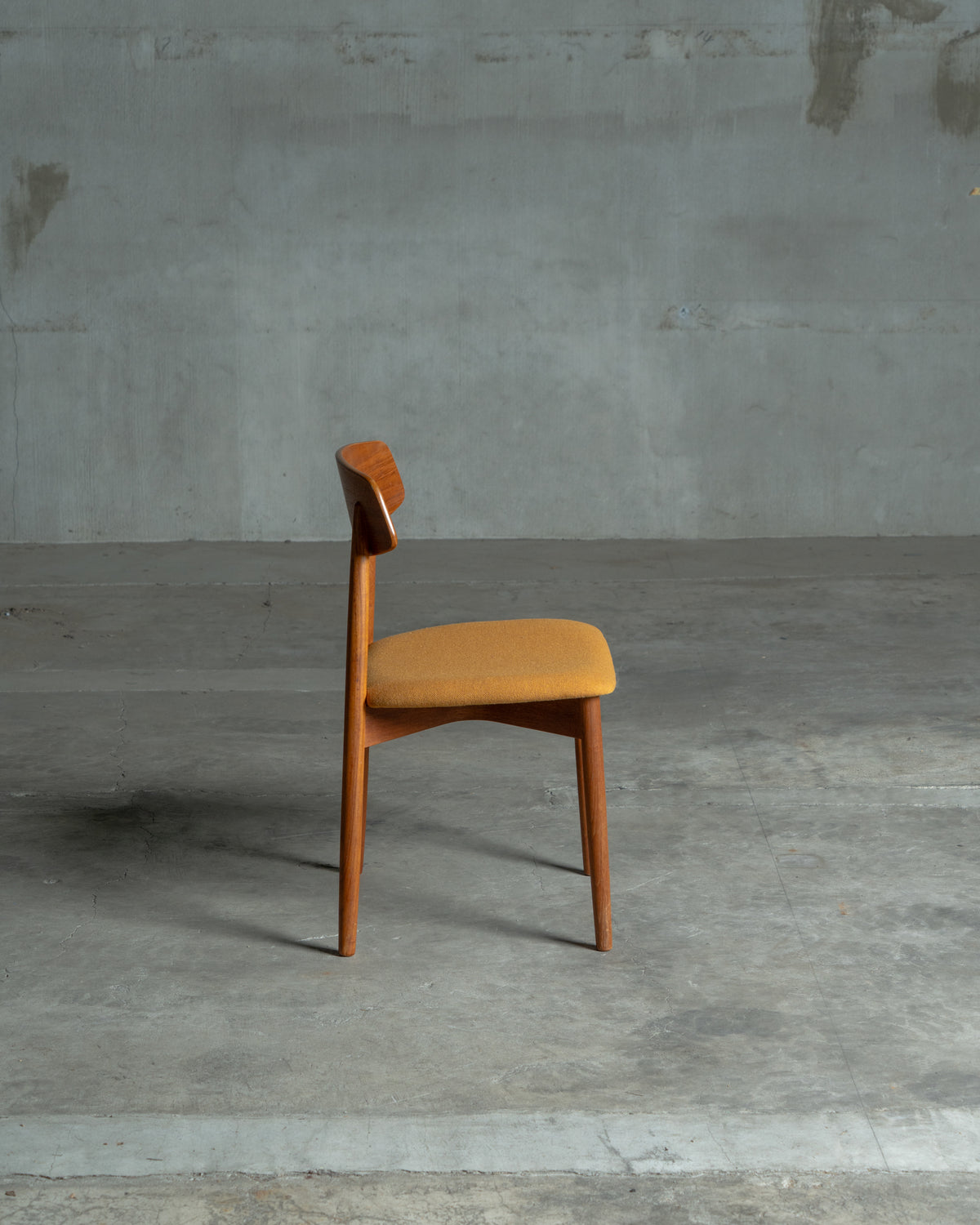 Harry Ostergaard / Randers Mobelfabrik｜北欧ヴィンテージ チーク材 ダイニングチェア