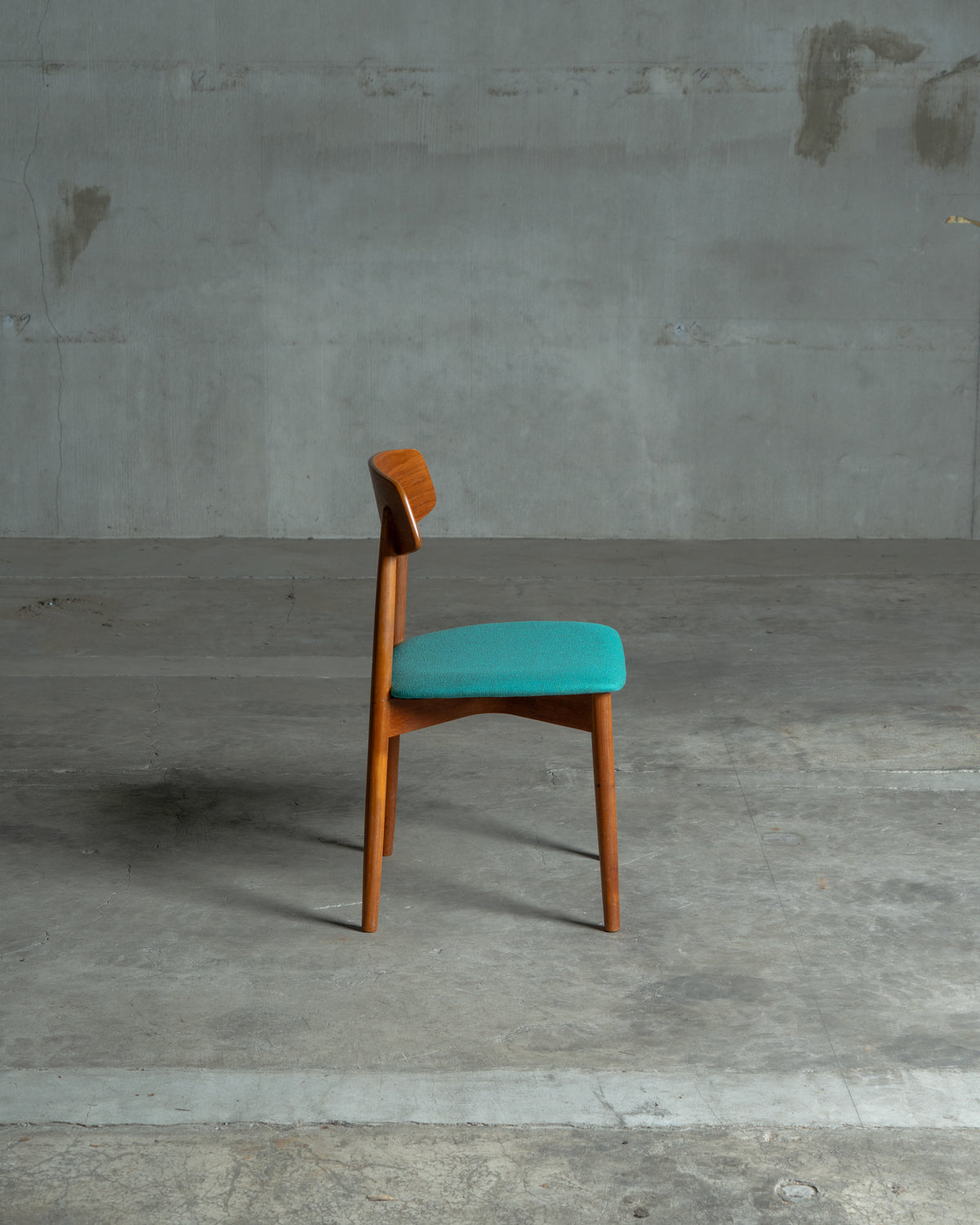 Harry Ostergaard / Randers Mobelfabrik｜北欧ヴィンテージ チーク材 ダイニングチェア