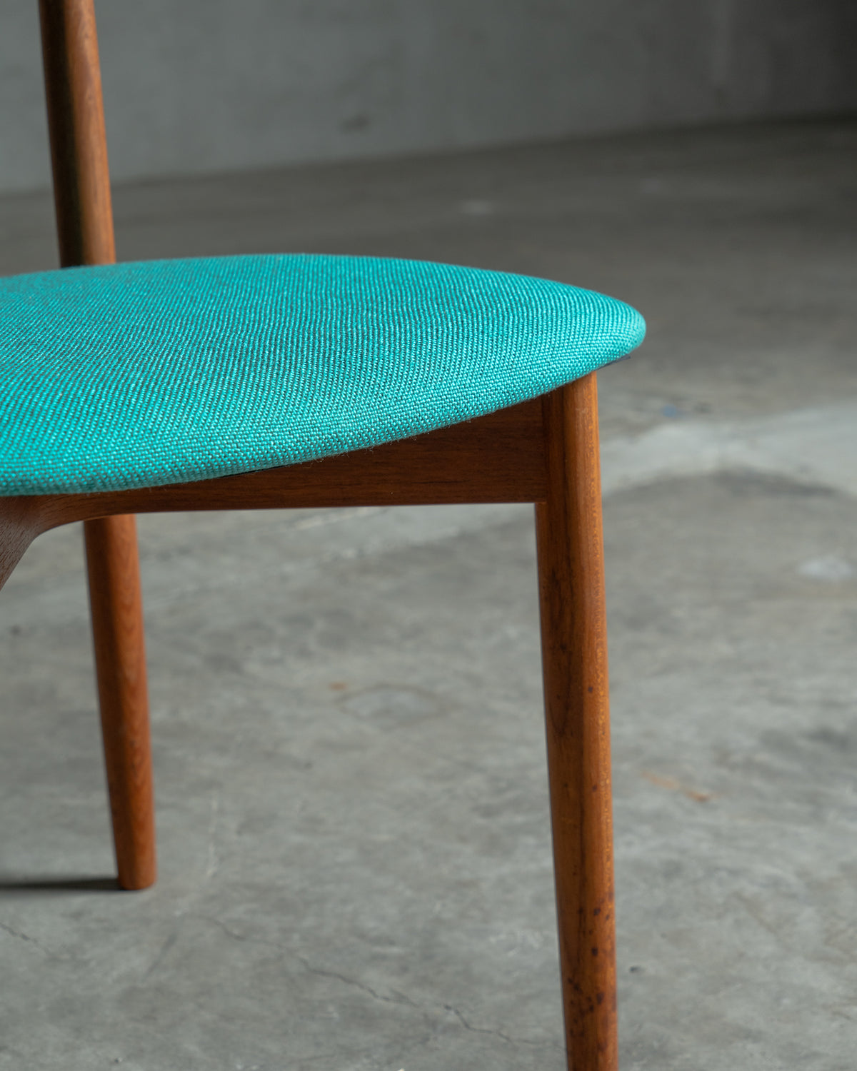 Harry Ostergaard / Randers Mobelfabrik｜北欧ヴィンテージ チーク材 ダイニングチェア