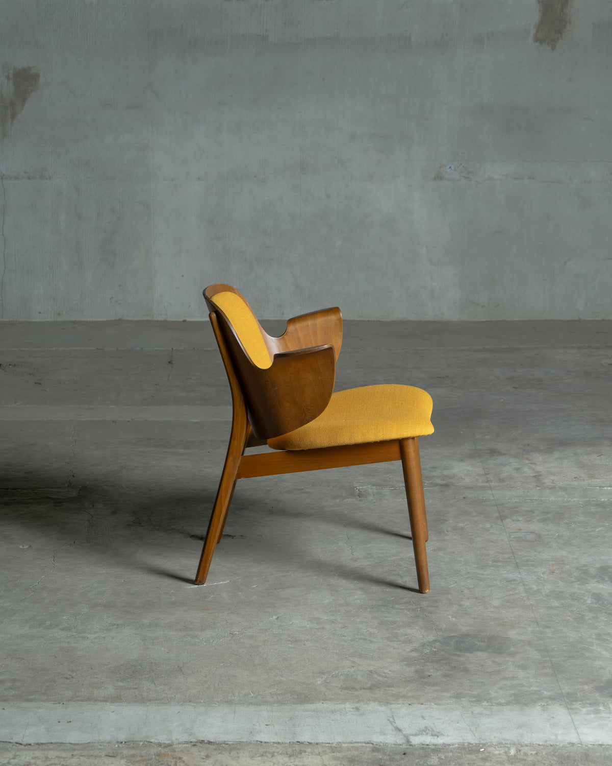model.107 / Hans Olsen / Bramin｜北欧ヴィンテージ チーク材 イージーチェア