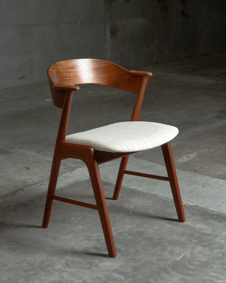 No.32 Nail Chair / Kai Kristiansen / KS Mobelfabrik｜北欧ヴィンテージ チーク材 ダイニングチェア