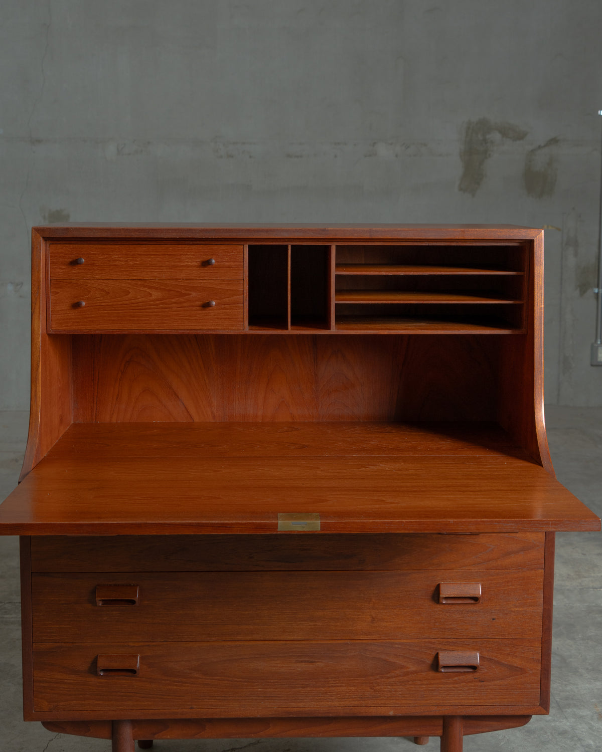 Model.143 / Borge Mogensen / Soborg Mobler｜北欧ヴィンテージ チーク材 チェスト