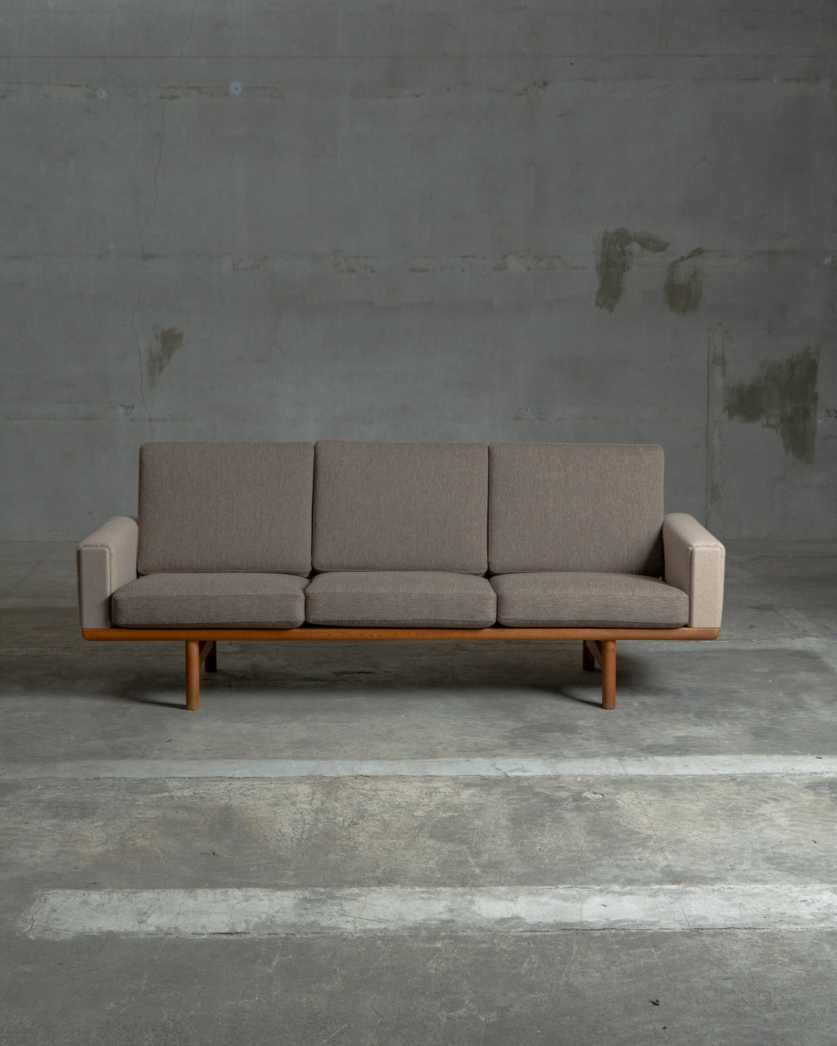 GE236 / Hans J. Wegner / GETAMA｜北欧ヴィンテージ オーク材 3人掛けソファ