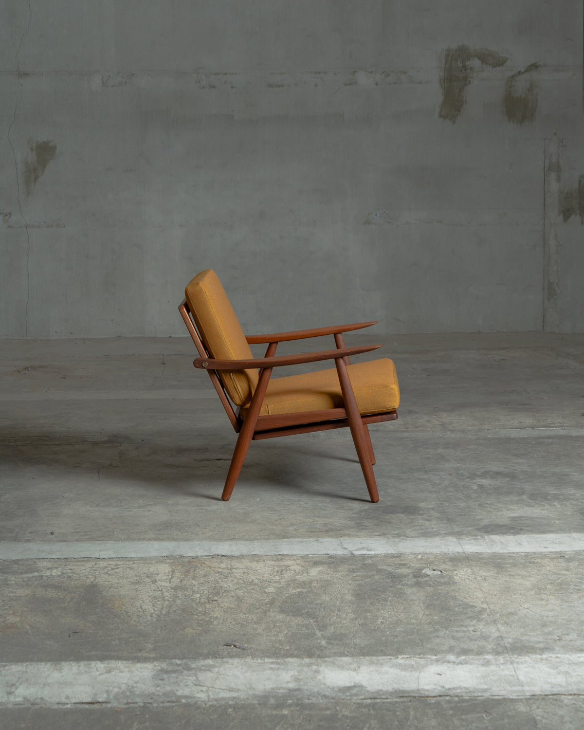 GE270 / Hans J. Wegner / GETAMA｜北欧ヴィンテージ チーク材 イージーチェア