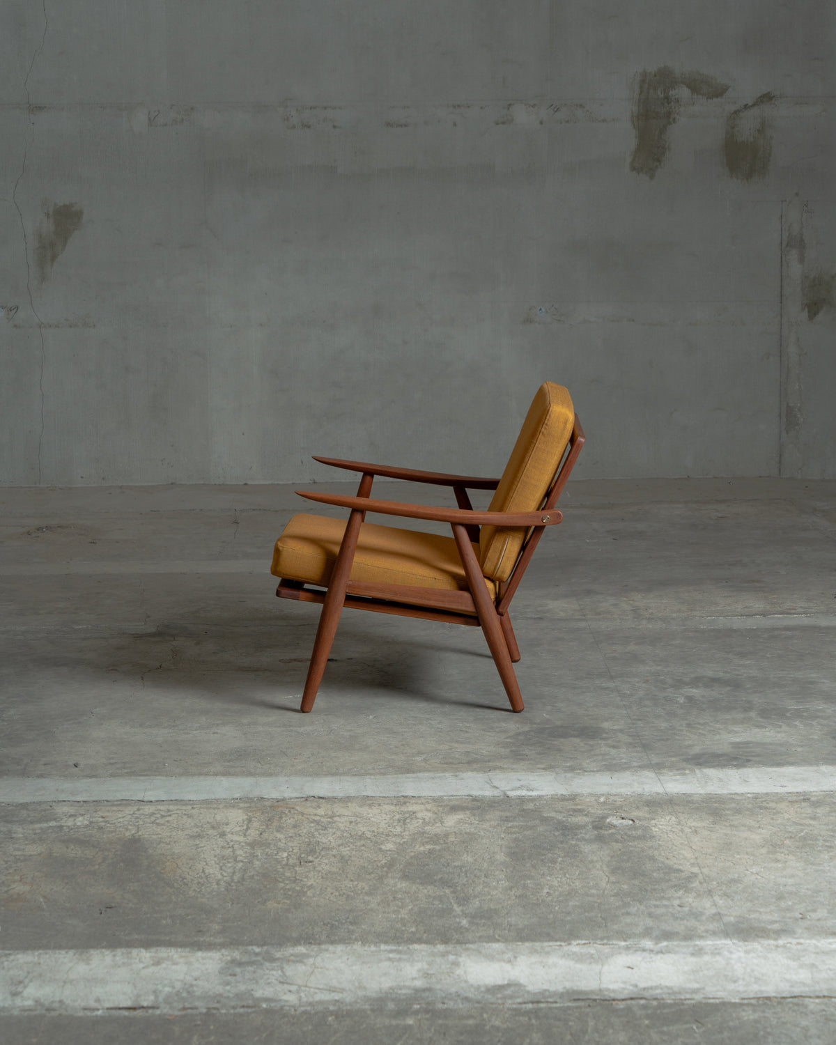 GE270 / Hans J. Wegner / GETAMA｜北欧ヴィンテージ チーク材 イージーチェア