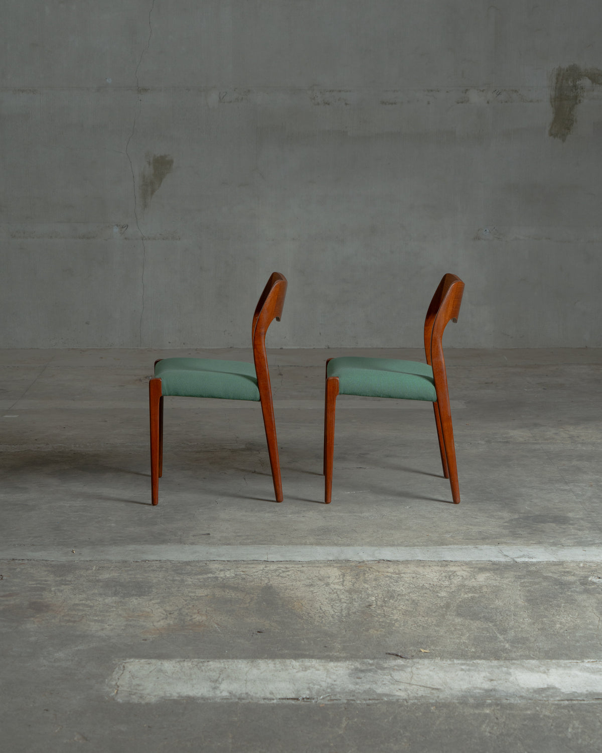Model.71 / Niels O. Moller / J.L. Moller｜北欧ヴィンテージ チーク材 ダイニングチェア