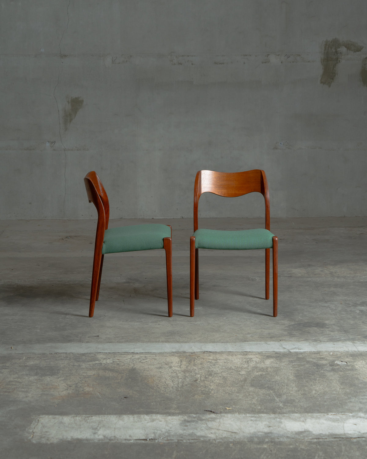 Model.71 / Niels O. Moller / J.L. Moller｜北欧ヴィンテージ チーク材 ダイニングチェア