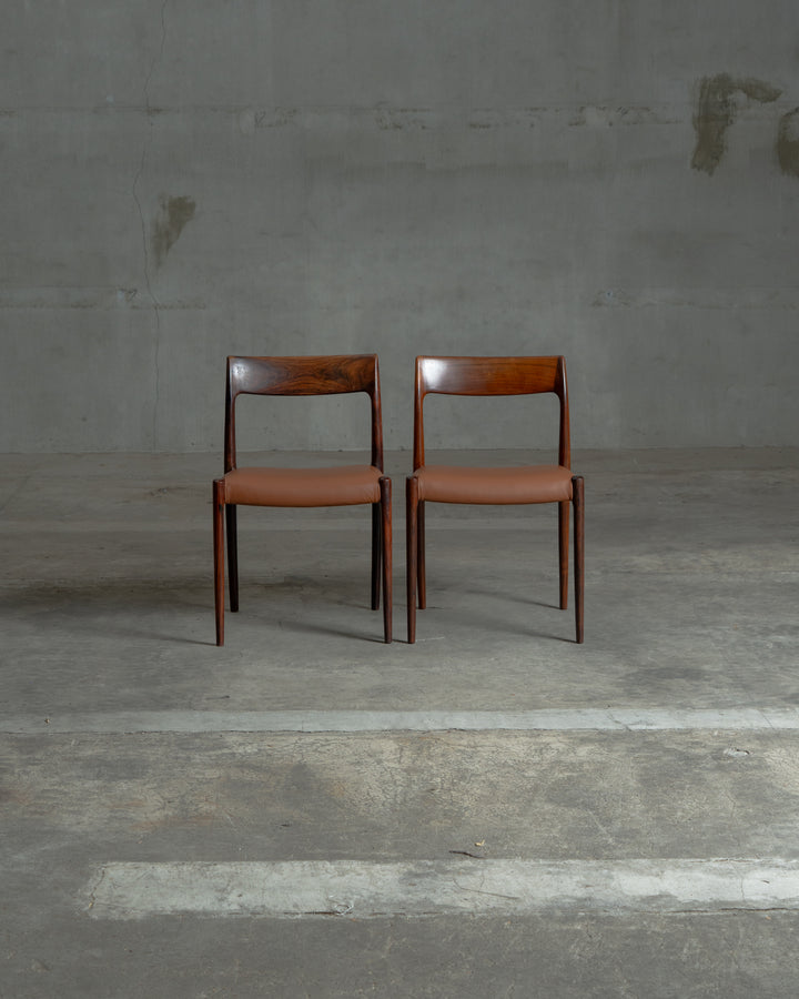Model.77 / Niels O. Moller / J.L. Moller｜北欧ヴィンテージ ローズウッド ダイニングチェア