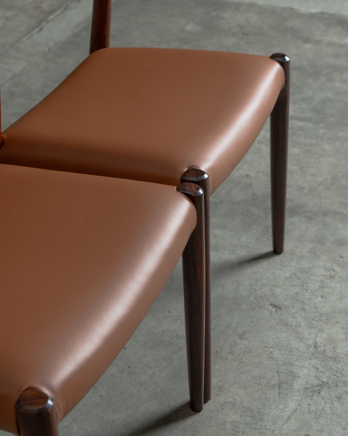 Model.77 / Niels O. Moller / J.L. Moller｜北欧ヴィンテージ ローズウッド ダイニングチェア