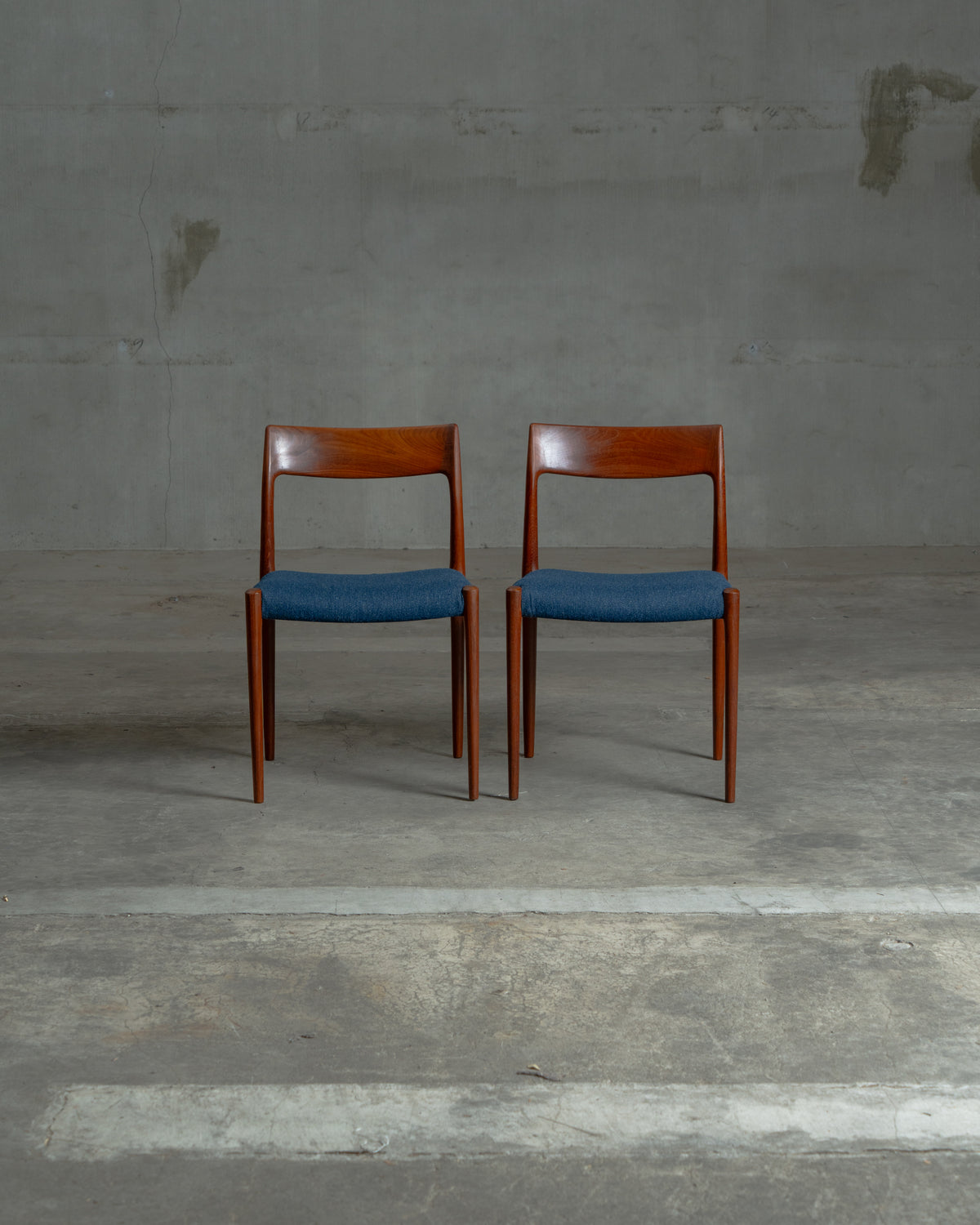 Model.77 / Niels O. Moller / J.L. Moller｜北欧ヴィンテージ ローズウッド ダイニングチェア