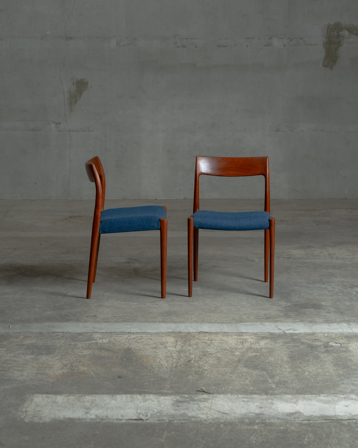 Model.77 / Niels O. Moller / J.L. Moller｜北欧ヴィンテージ ローズウッド ダイニングチェア