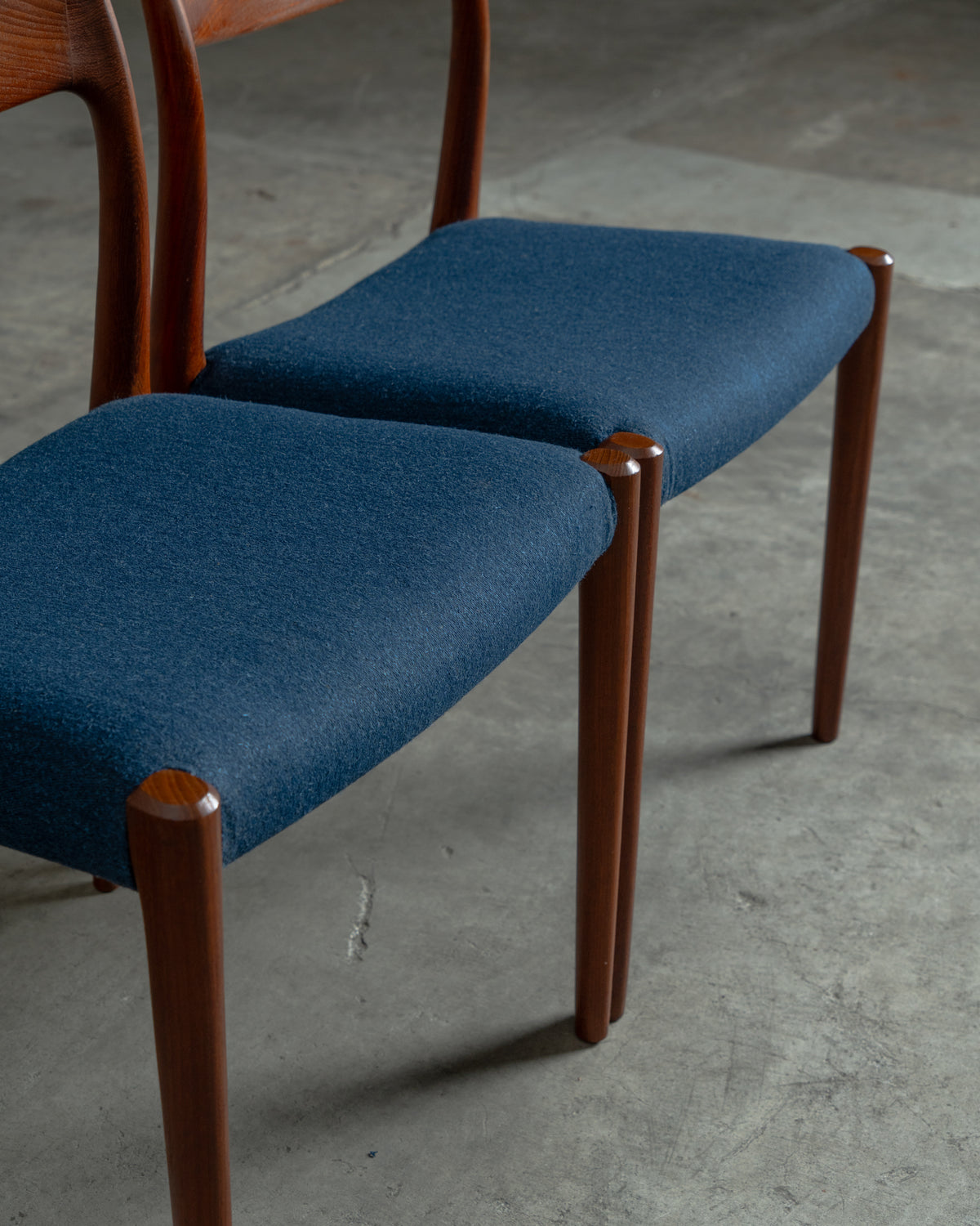 Model.77 / Niels O. Moller / J.L. Moller｜北欧ヴィンテージ ローズウッド ダイニングチェア