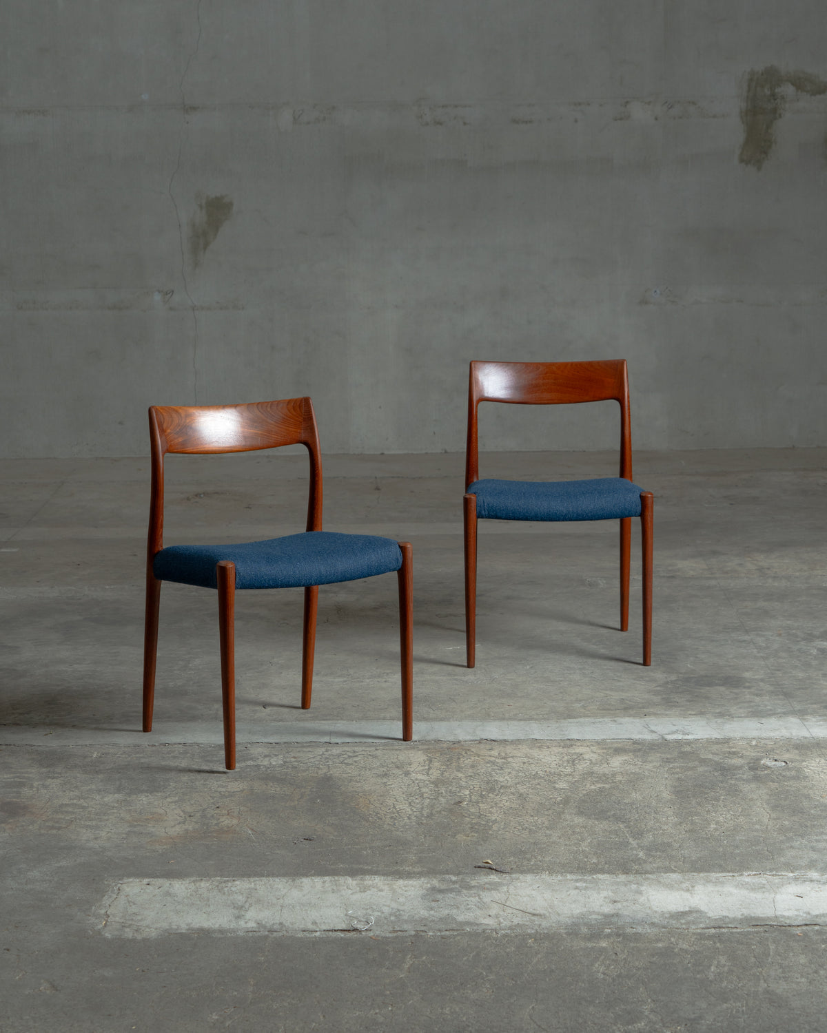Model.77 / Niels O. Moller / J.L. Moller｜北欧ヴィンテージ ローズウッド ダイニングチェア