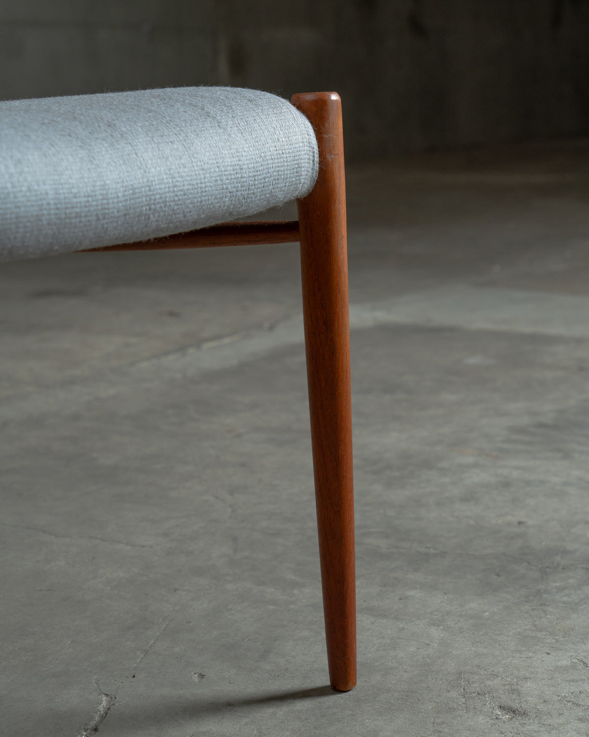 Model.75 / Niels O. Moller / J.L. Moller｜北欧ヴィンテージ チーク材 ダイニングチェア