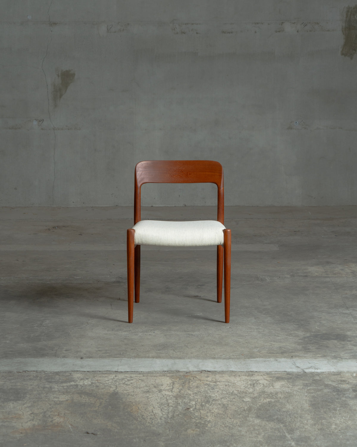 Model.75 / Niels O. Moller / J.L. Moller｜北欧ヴィンテージ チーク材 ダイニングチェア