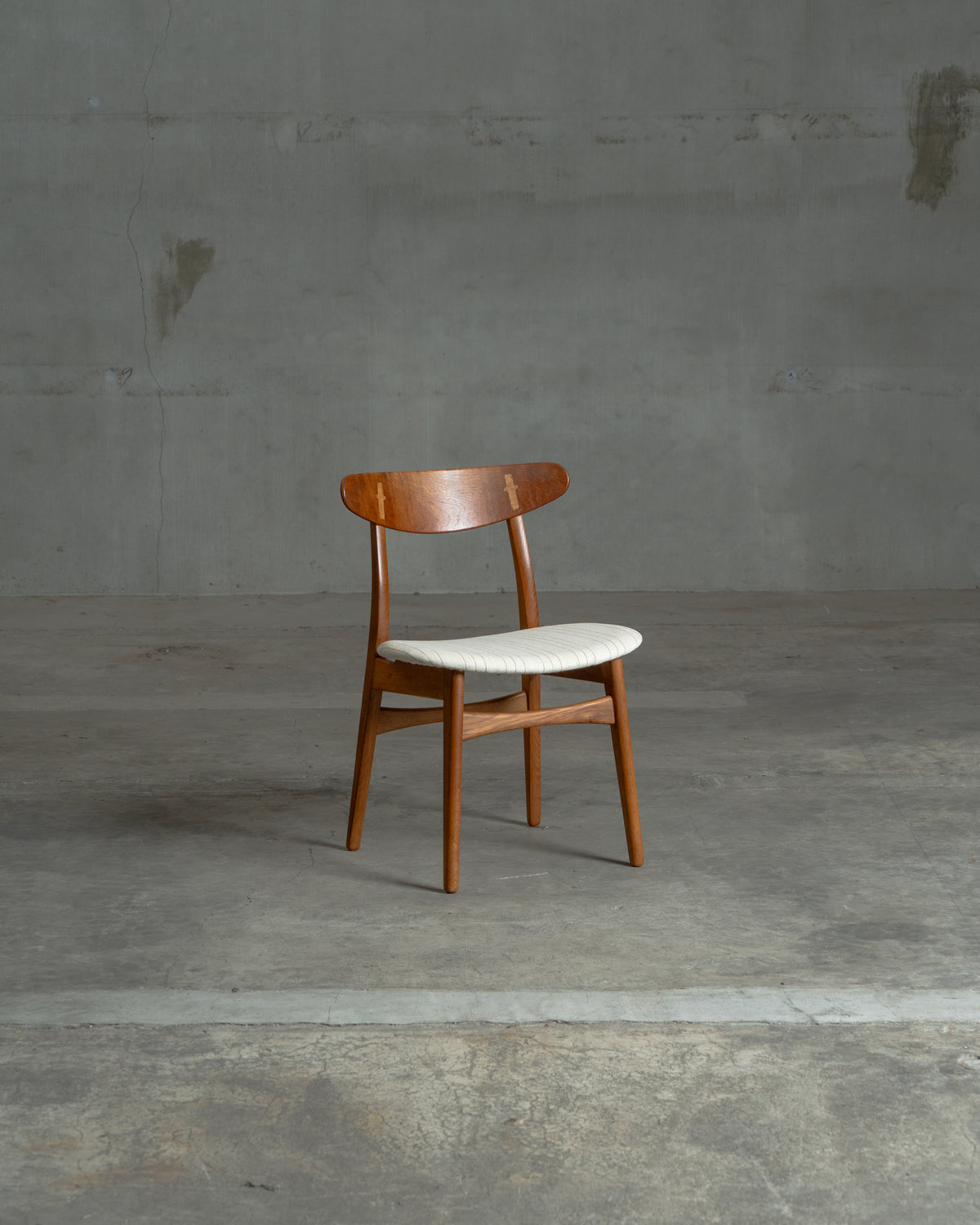 CH30 / Hans J. Wegner / Carl Hansen & Son｜北欧ヴィンテージ オーク材 ダイニングチェア