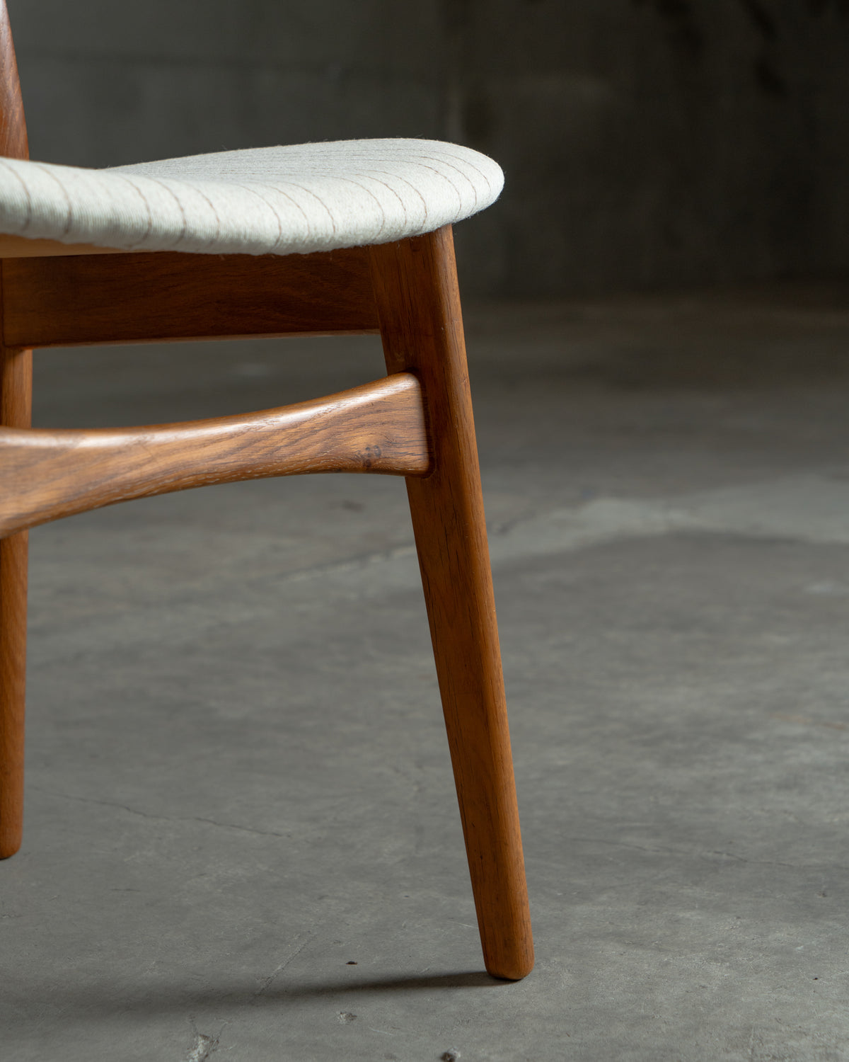 CH30 / Hans J. Wegner / Carl Hansen & Son｜北欧ヴィンテージ オーク材 ダイニングチェア
