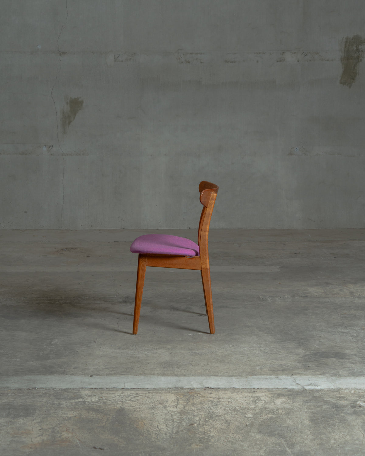 CH30 / Hans J. Wegner / Carl Hansen & Son｜北欧ヴィンテージ オーク材 ダイニングチェア