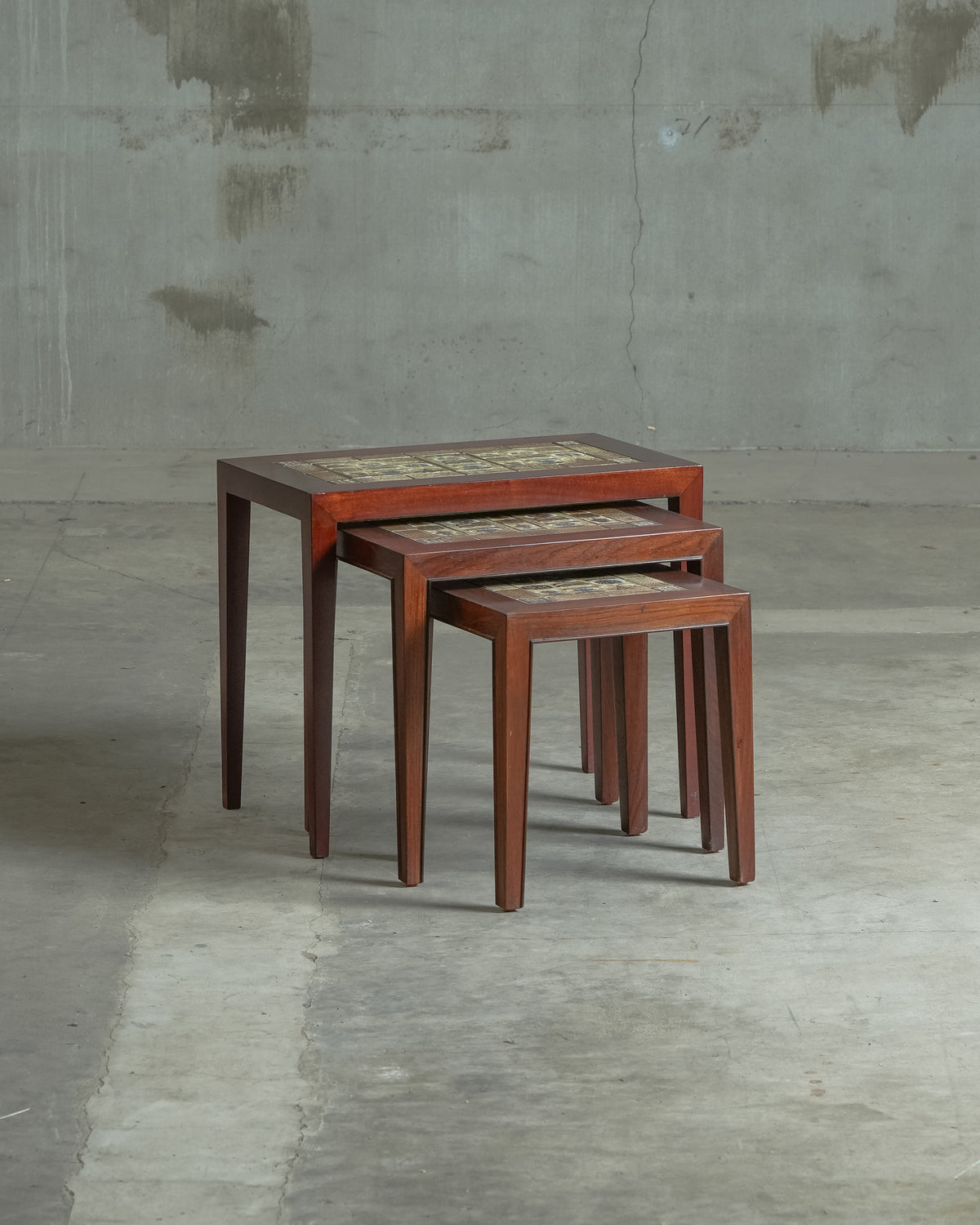 BACKシリーズ / Severin Hansen / Haslev×Royal Copenhagen｜北欧ヴィンテージ タイルトップ ネストテーブル