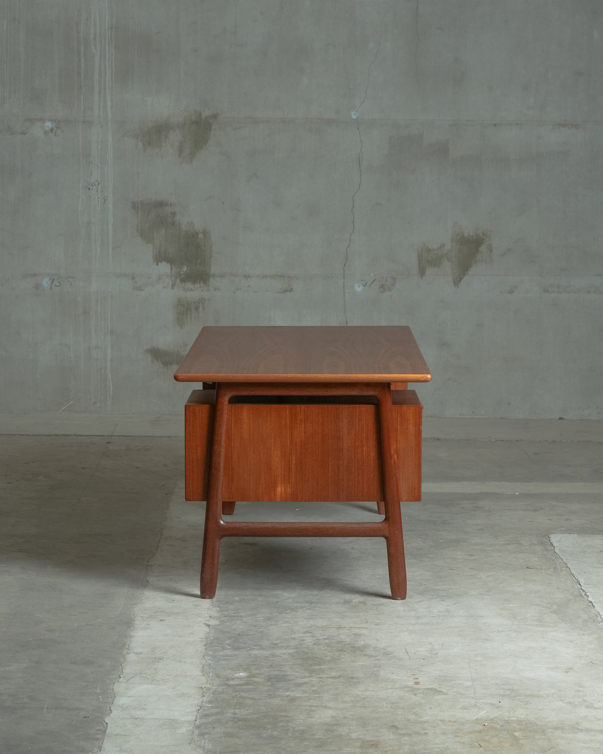 Model 75 / Omann Jun｜北欧ヴィンテージ チーク材 デスク