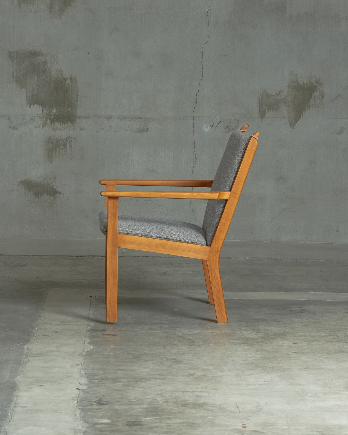 GE284 / Hans J. Wegner / GETAMA｜北欧ヴィンテージ オーク材 イージーチェア