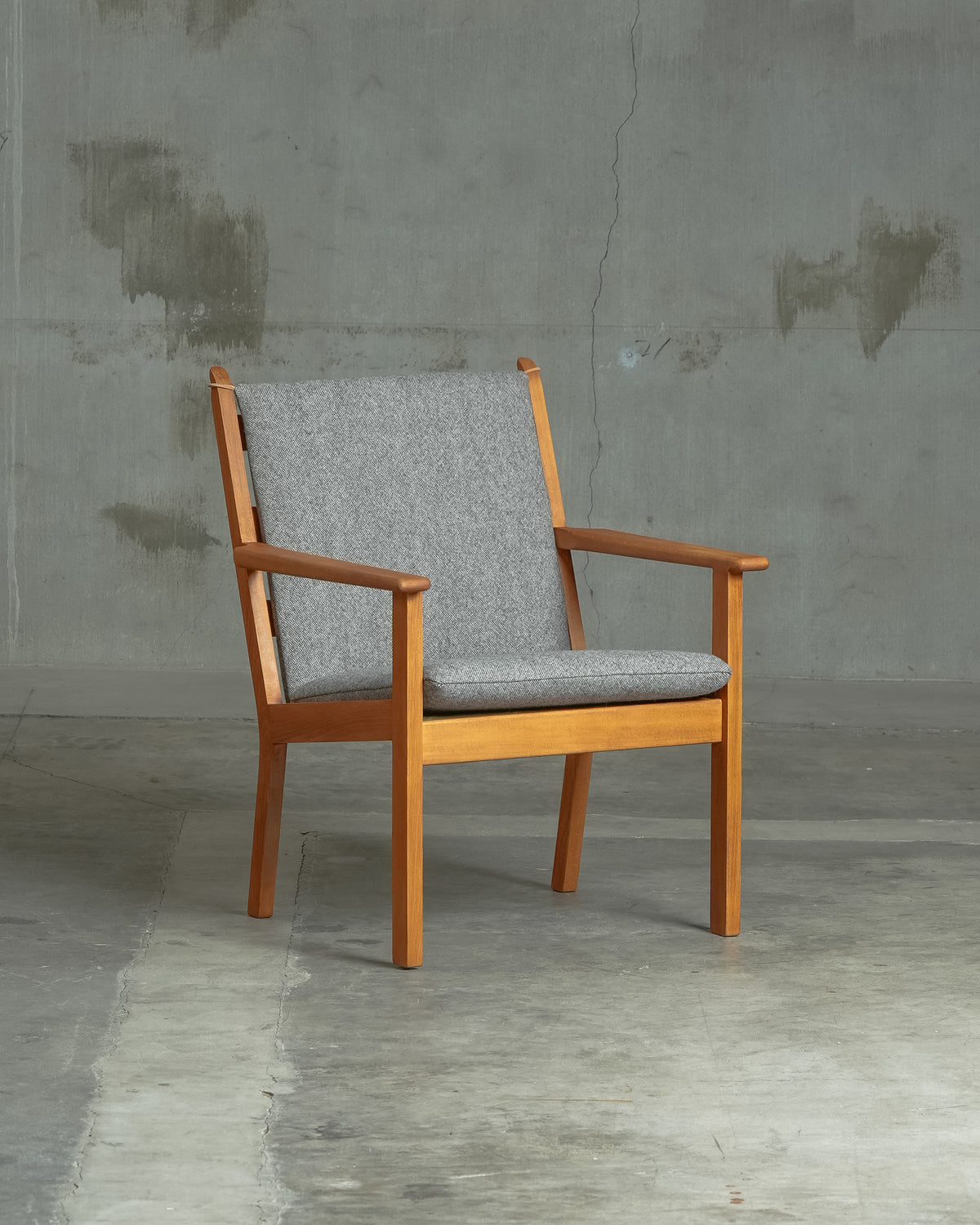 GE284 / Hans J. Wegner / GETAMA｜北欧ヴィンテージ オーク材 イージーチェア