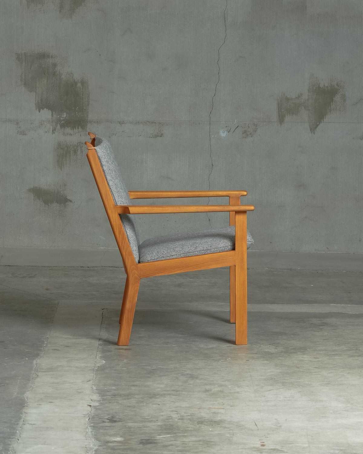 GE284 / Hans J. Wegner / GETAMA｜北欧ヴィンテージ オーク材 イージーチェア
