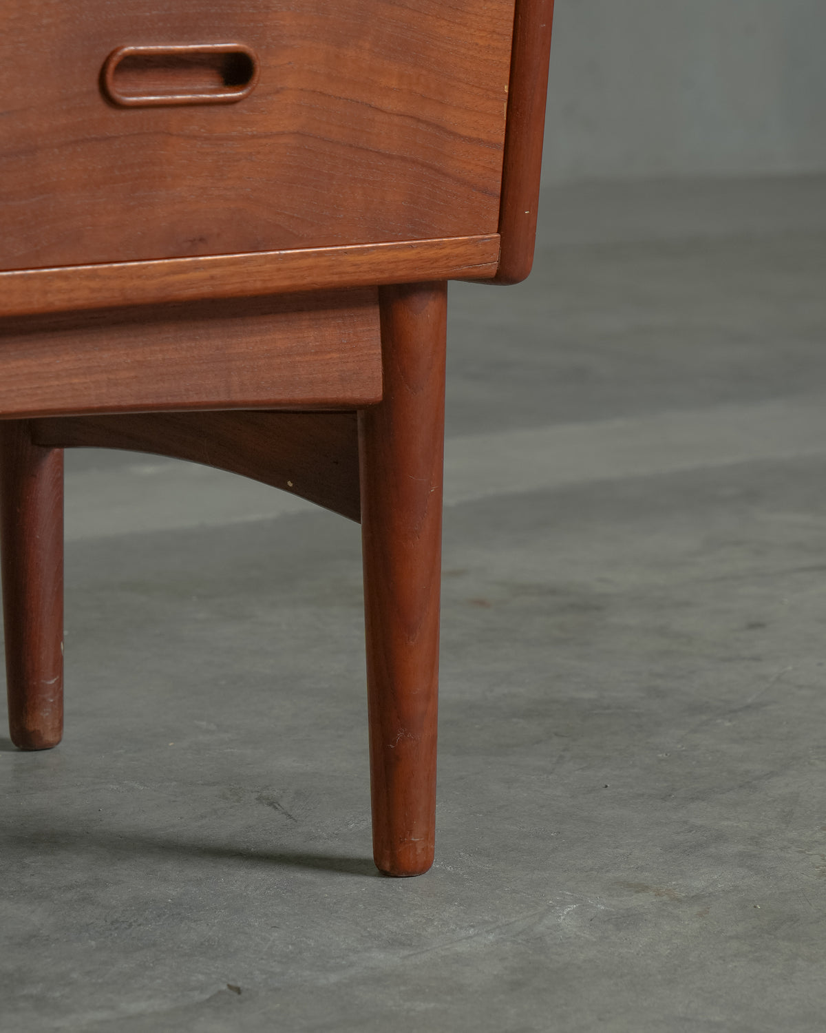 Arne Wahl Iversen / Vinde Mobelfabrik｜北欧ヴィンテージ チーク材 ビューロー