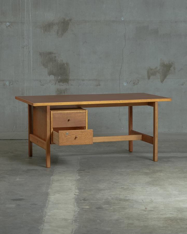 GE156 / Hans J. Wegner / GETAMA｜北欧ヴィンテージ オーク材、リノリウム デスク