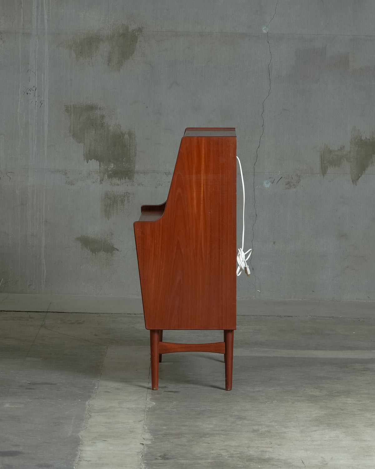 Arne Wahl Iversen / Vinde Mobelfabrik｜北欧ヴィンテージ チーク材 ビューロー